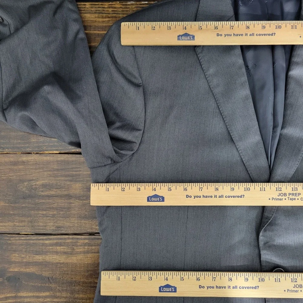 JOS A BANK Gold Men's Sport Coat Blazer Two Button Gray Herringbone‎ Wool 46L